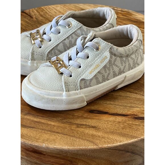 Toddler Girl MK Cream Canvas Shoes Size 6c - Picture 4 of 4
